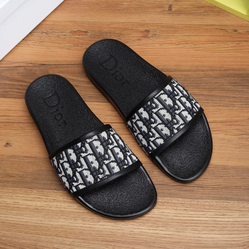 ch**an D*or slippers